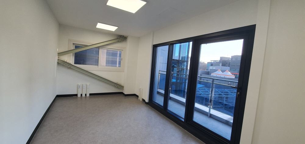 /user/s/sedamarchi/editor/2301/4d9787f23a8af3243a4118c065c44a31_1672721651_9707.jpg 이미지크게보기