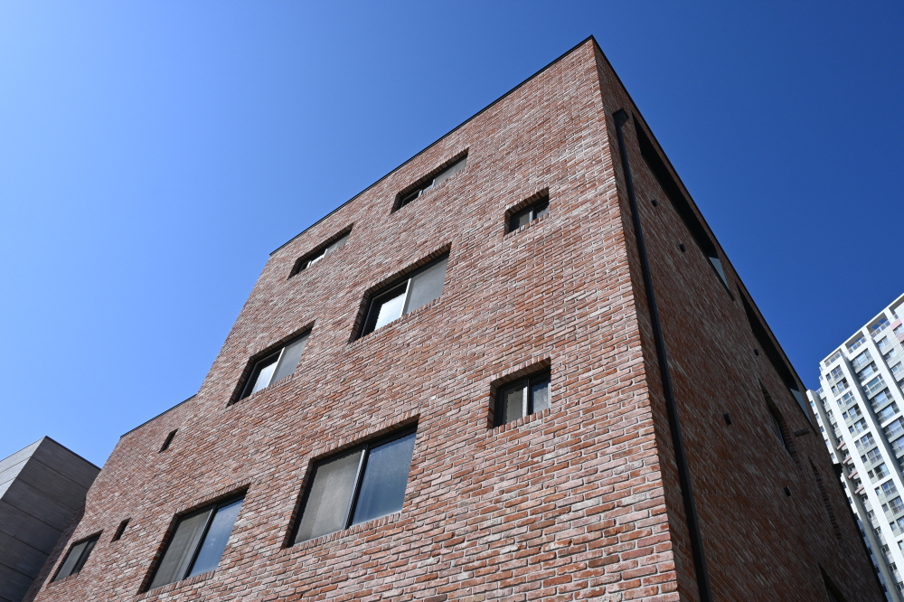 /user/s/sedamarchi/editor/2301/4d9787f23a8af3243a4118c065c44a31_1672721739_3636.JPG 이미지크게보기