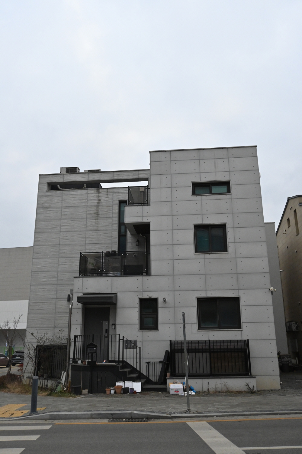 /user/s/sedamarchi/editor/2301/4d9787f23a8af3243a4118c065c44a31_1672724226_59.JPG 이미지크게보기