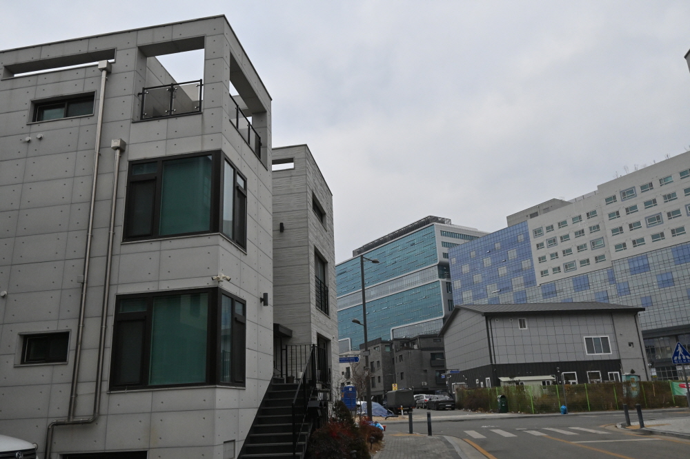 /user/s/sedamarchi/editor/2301/4d9787f23a8af3243a4118c065c44a31_1672724226_888.JPG 이미지크게보기