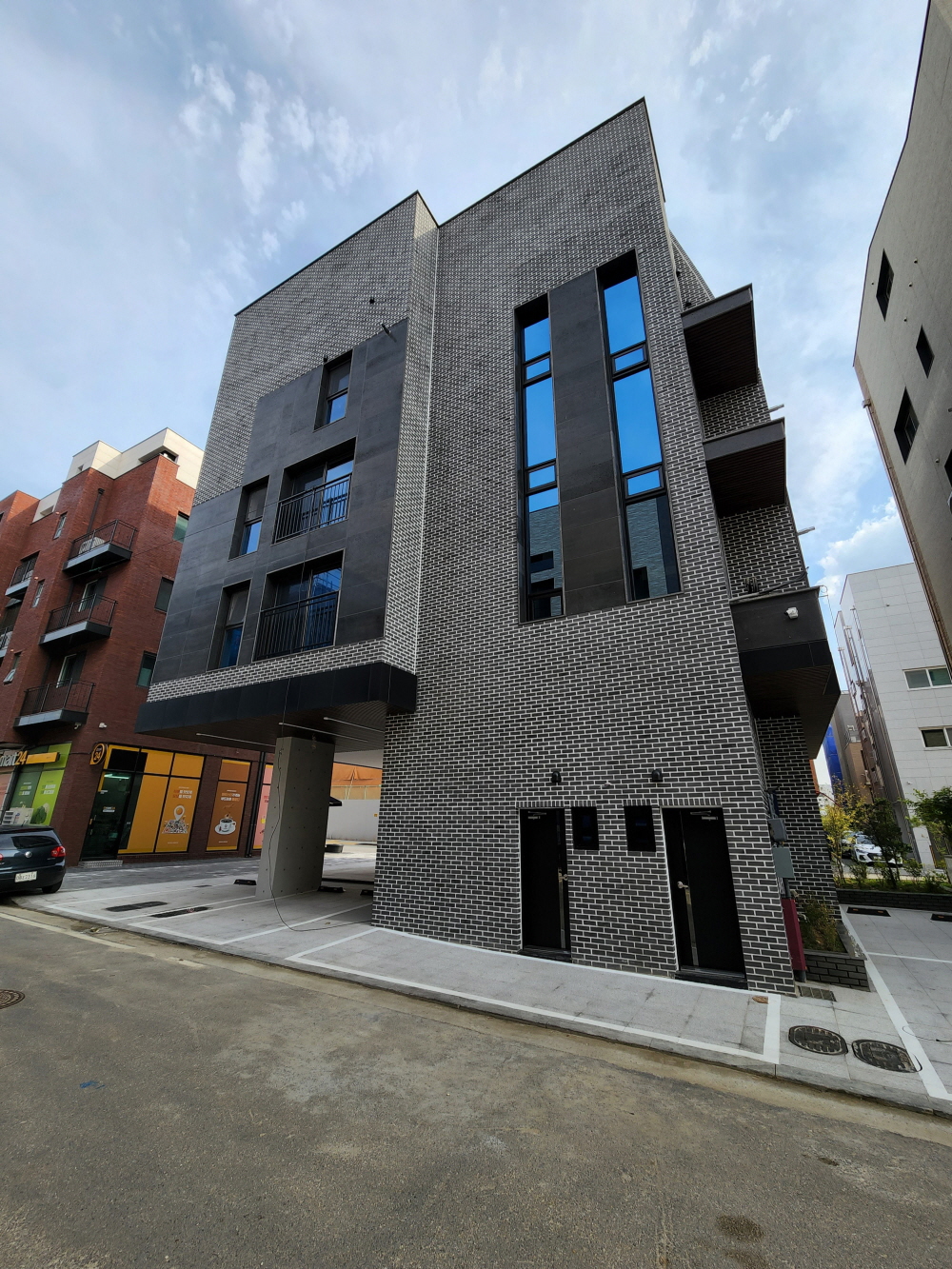 /user/s/sedamarchi/editor/2301/4d9787f23a8af3243a4118c065c44a31_1672736934_904.jpg 이미지크게보기