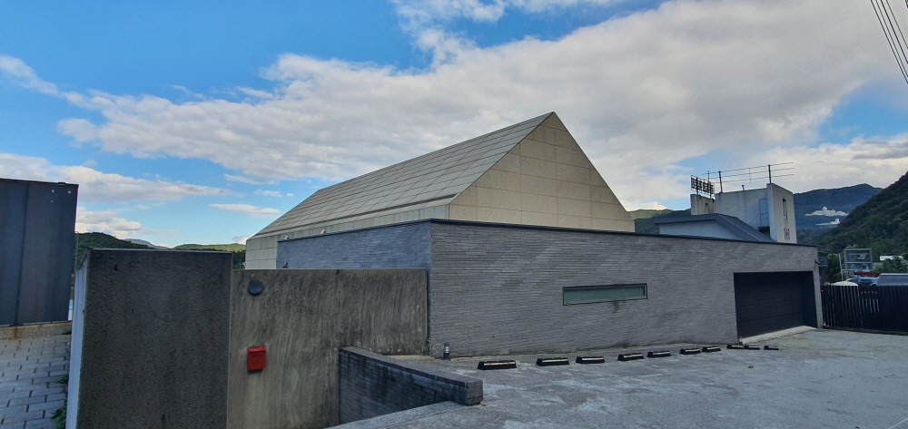 /user/s/sedamarchi/editor/2301/4d9787f23a8af3243a4118c065c44a31_1672739402_995.jpg 이미지크게보기