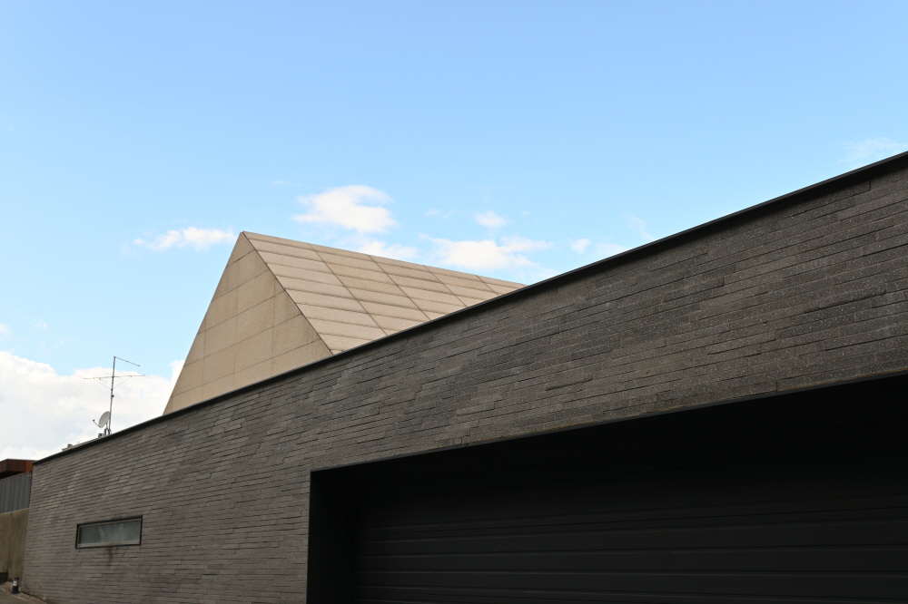 /user/s/sedamarchi/editor/2301/4d9787f23a8af3243a4118c065c44a31_1672739403_2809.JPG 이미지크게보기