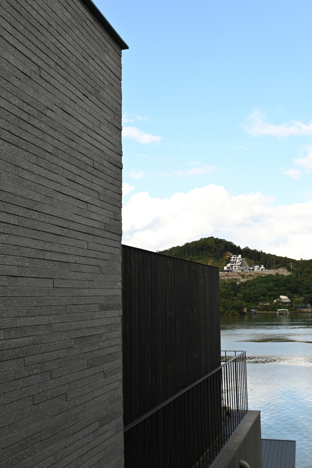 /user/s/sedamarchi/editor/2301/4d9787f23a8af3243a4118c065c44a31_1672739403_3465.JPG 이미지크게보기