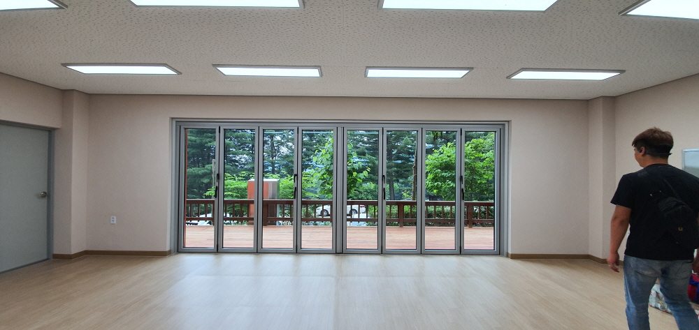 /user/s/sedamarchi/editor/2301/4d9787f23a8af3243a4118c065c44a31_1672760346_0282.jpg 이미지크게보기