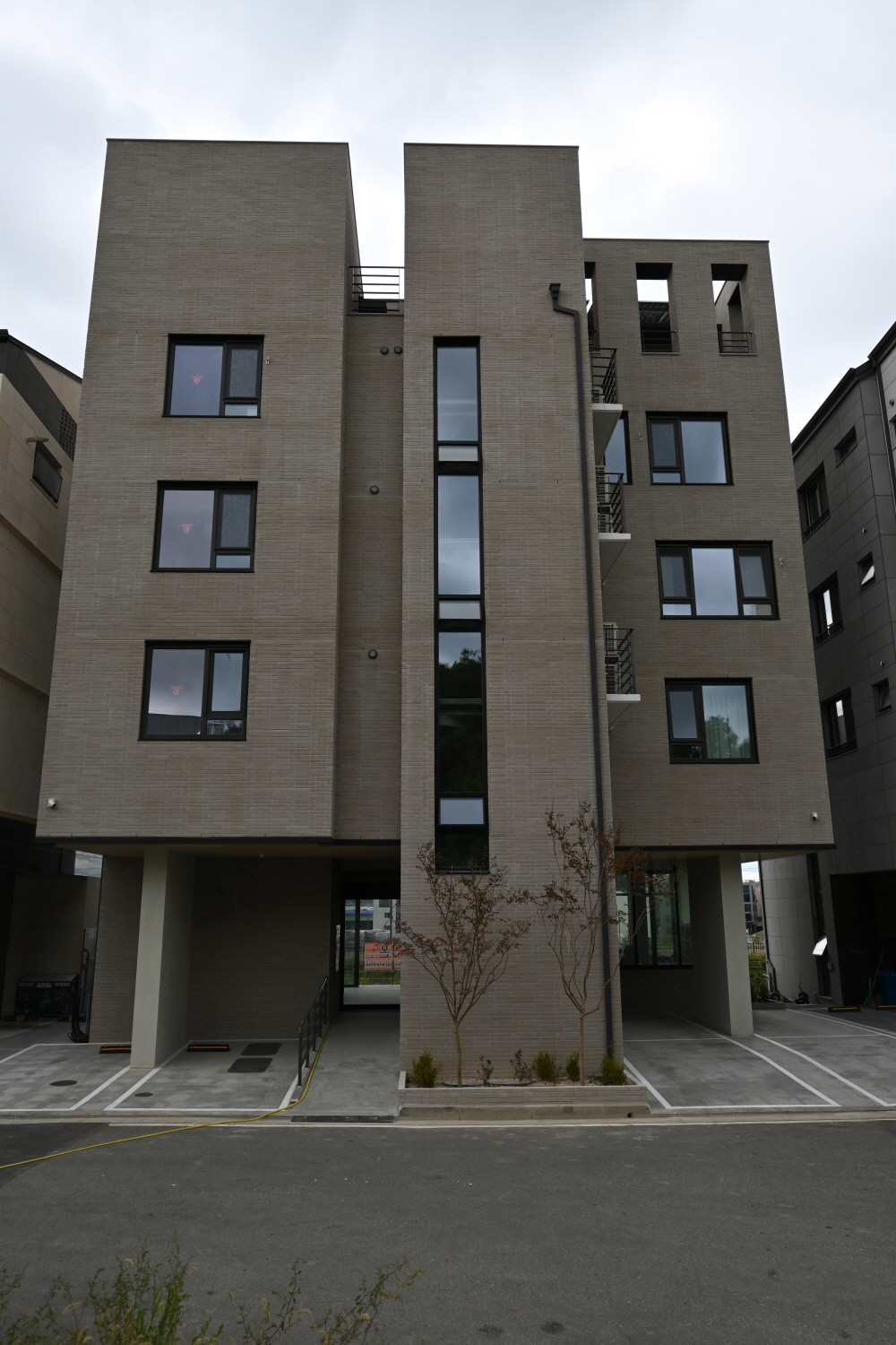 /user/s/sedamarchi/editor/2301/4d9787f23a8af3243a4118c065c44a31_1672763819_2139.JPG 이미지크게보기