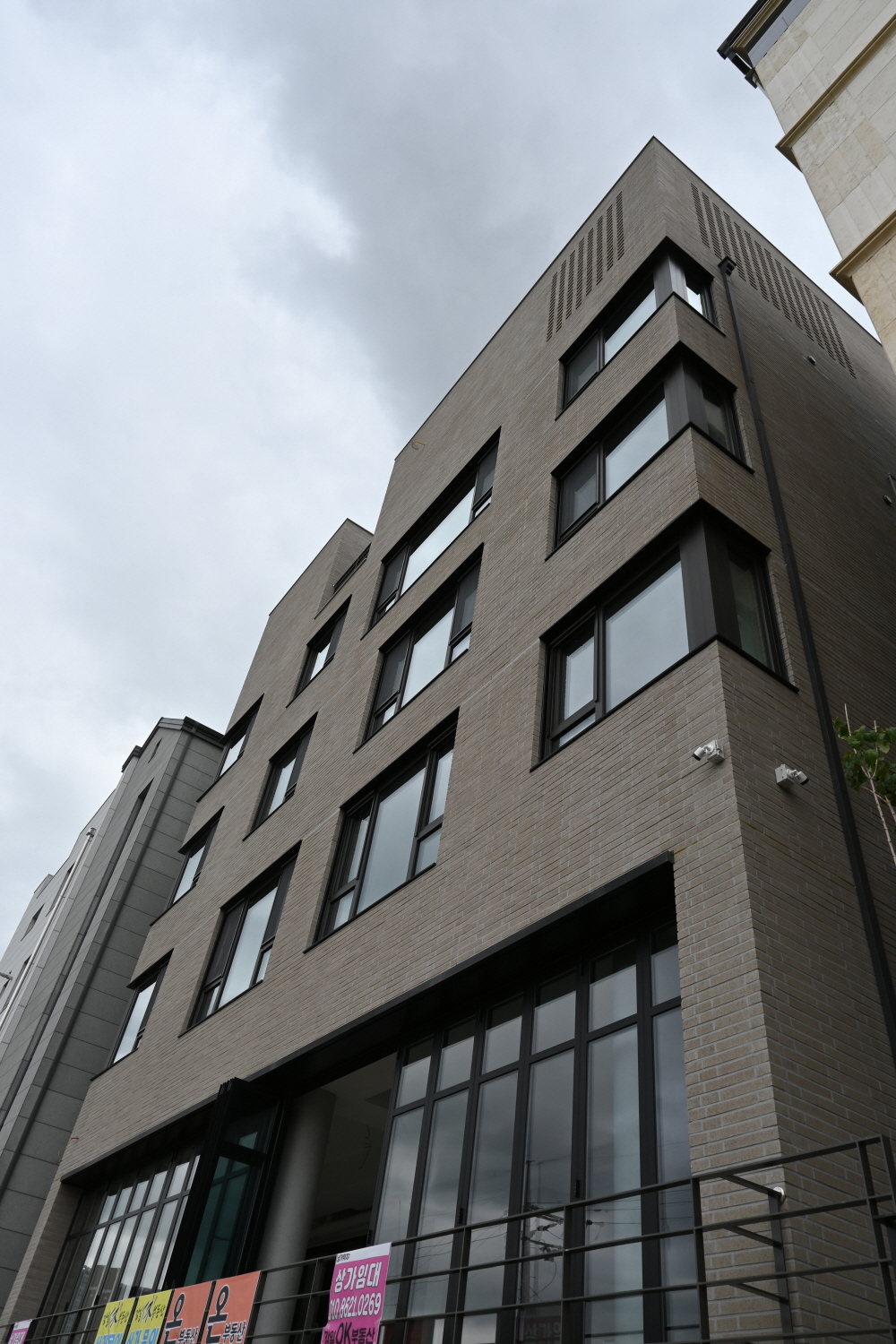 /user/s/sedamarchi/editor/2301/4d9787f23a8af3243a4118c065c44a31_1672763819_4072.JPG 이미지크게보기