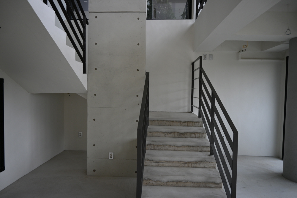 /user/s/sedamarchi/editor/2301/4d9787f23a8af3243a4118c065c44a31_1672763829_9805.JPG 이미지크게보기