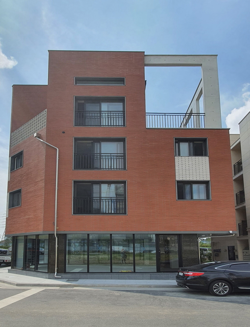 /user/s/sedamarchi/editor/2301/4d9787f23a8af3243a4118c065c44a31_1672764219_6616.jpg 이미지크게보기