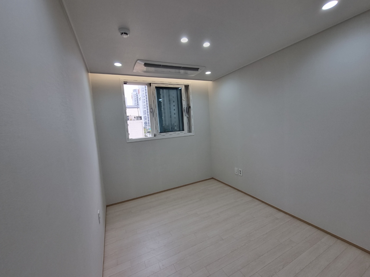 /user/s/sedamarchi/editor/2310/2e4a8646ce0eac2903162649f05bc8b8_1696566921_5249.jpg 이미지크게보기