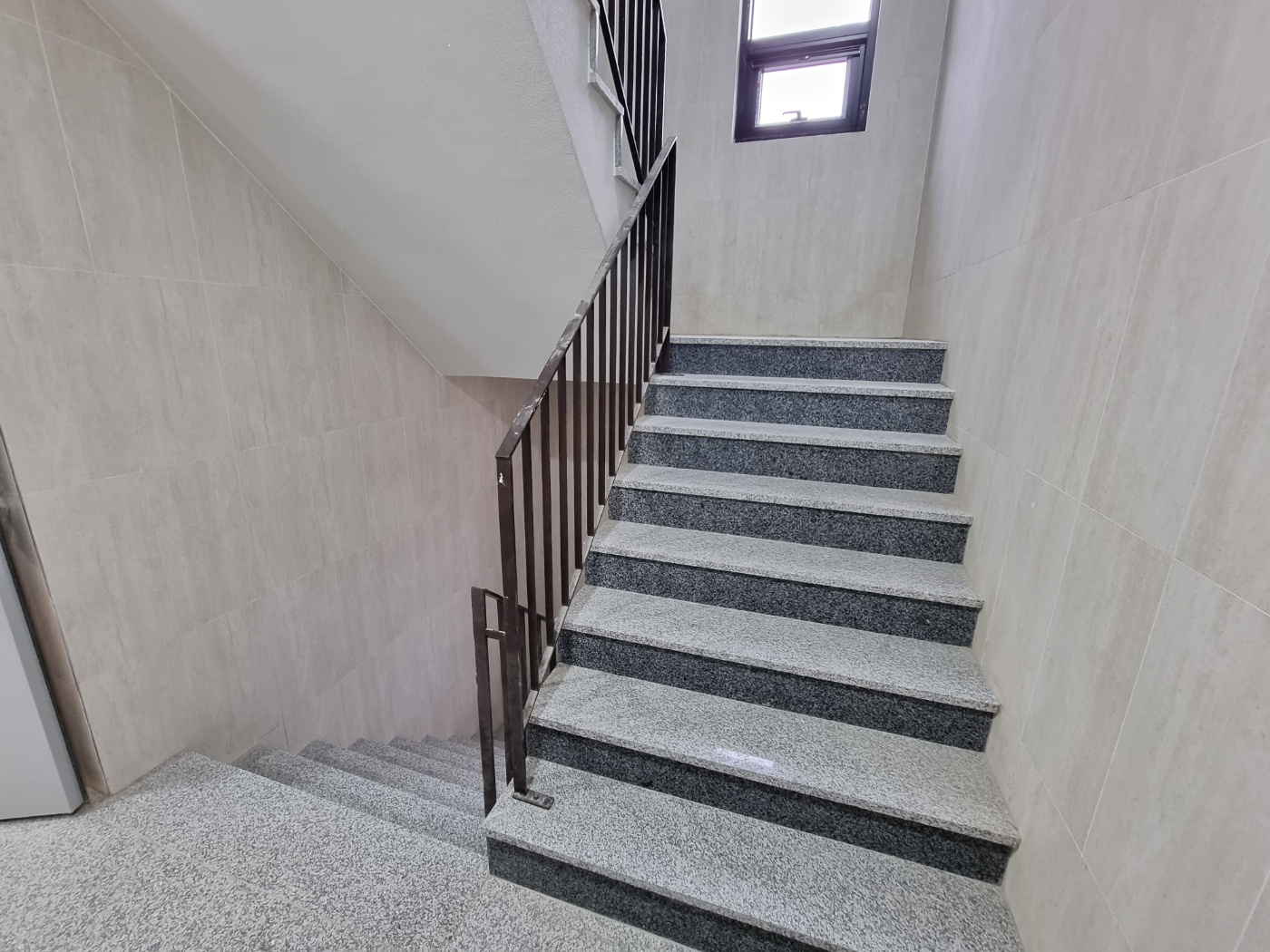 /user/s/sedamarchi/editor/2310/2e4a8646ce0eac2903162649f05bc8b8_1696566932_3542.jpg 이미지크게보기