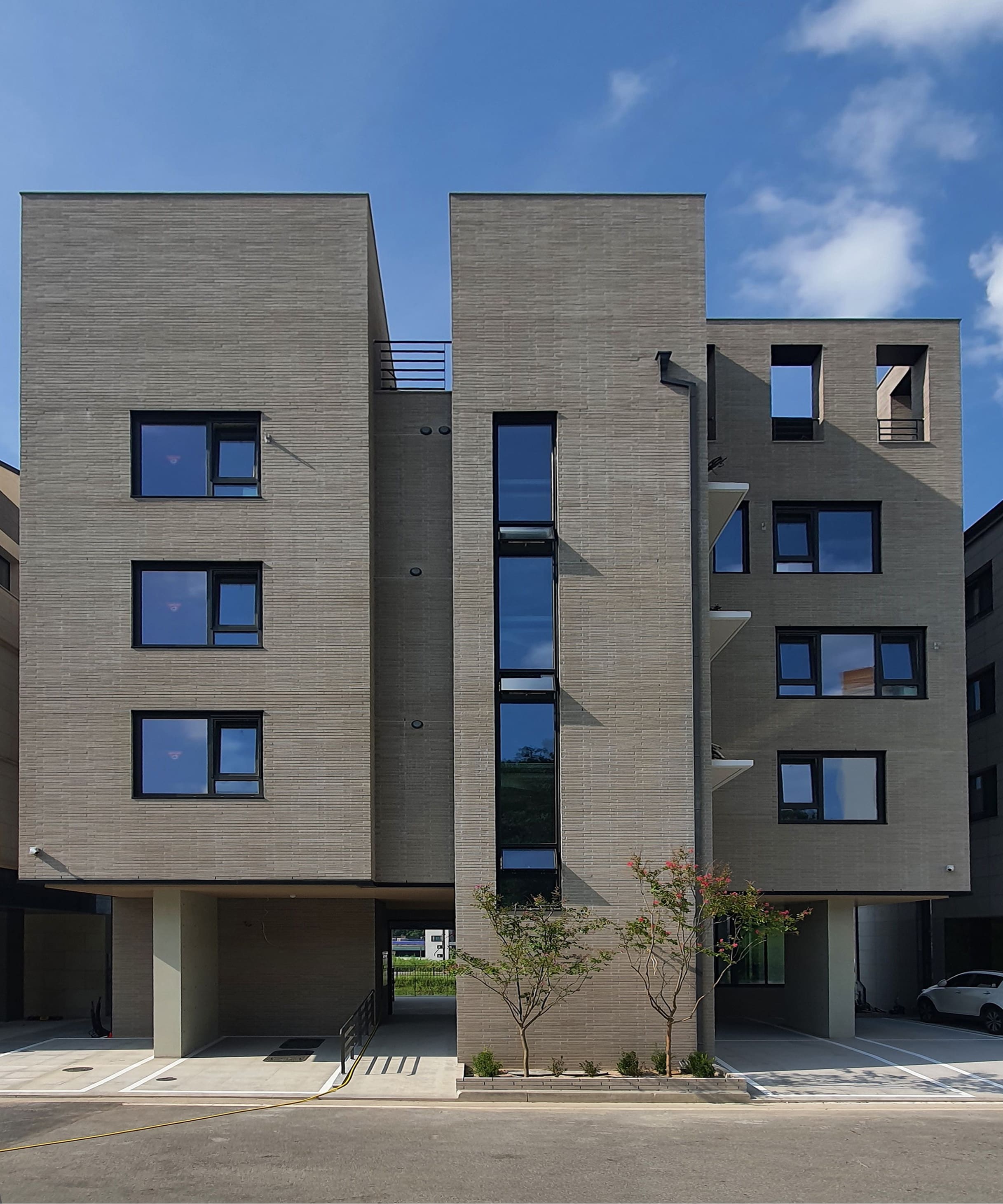 /user/s/sedamarchi/editor/2412/eaf69c7a1bbf14abf85ed6a5b7c74e7a_1735545942_4349.jpg 이미지크게보기