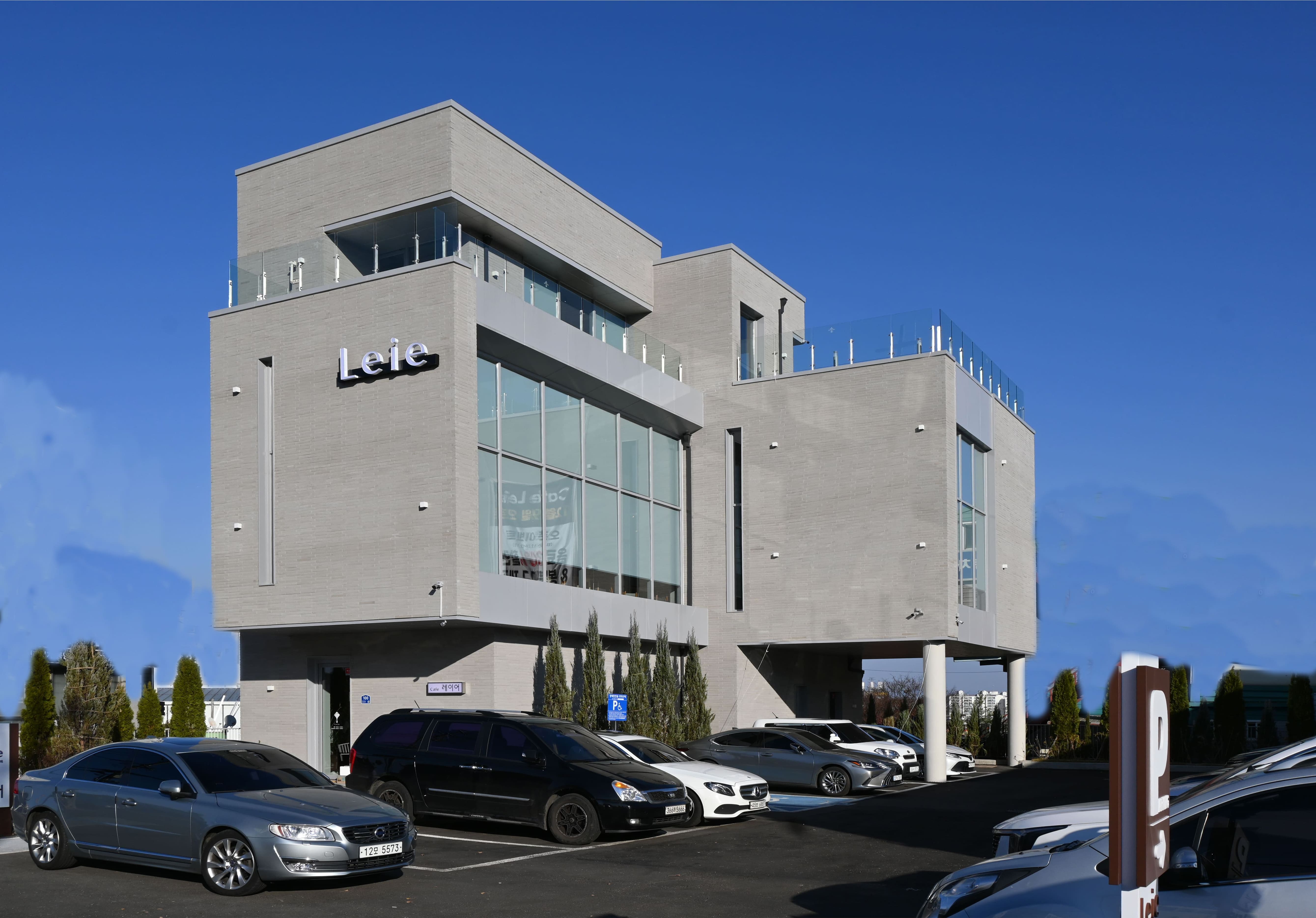 /user/s/sedamarchi/editor/2501/00aafb2531775a467bc6a9f5d49620e5_1735795200_2285.jpg 이미지크게보기