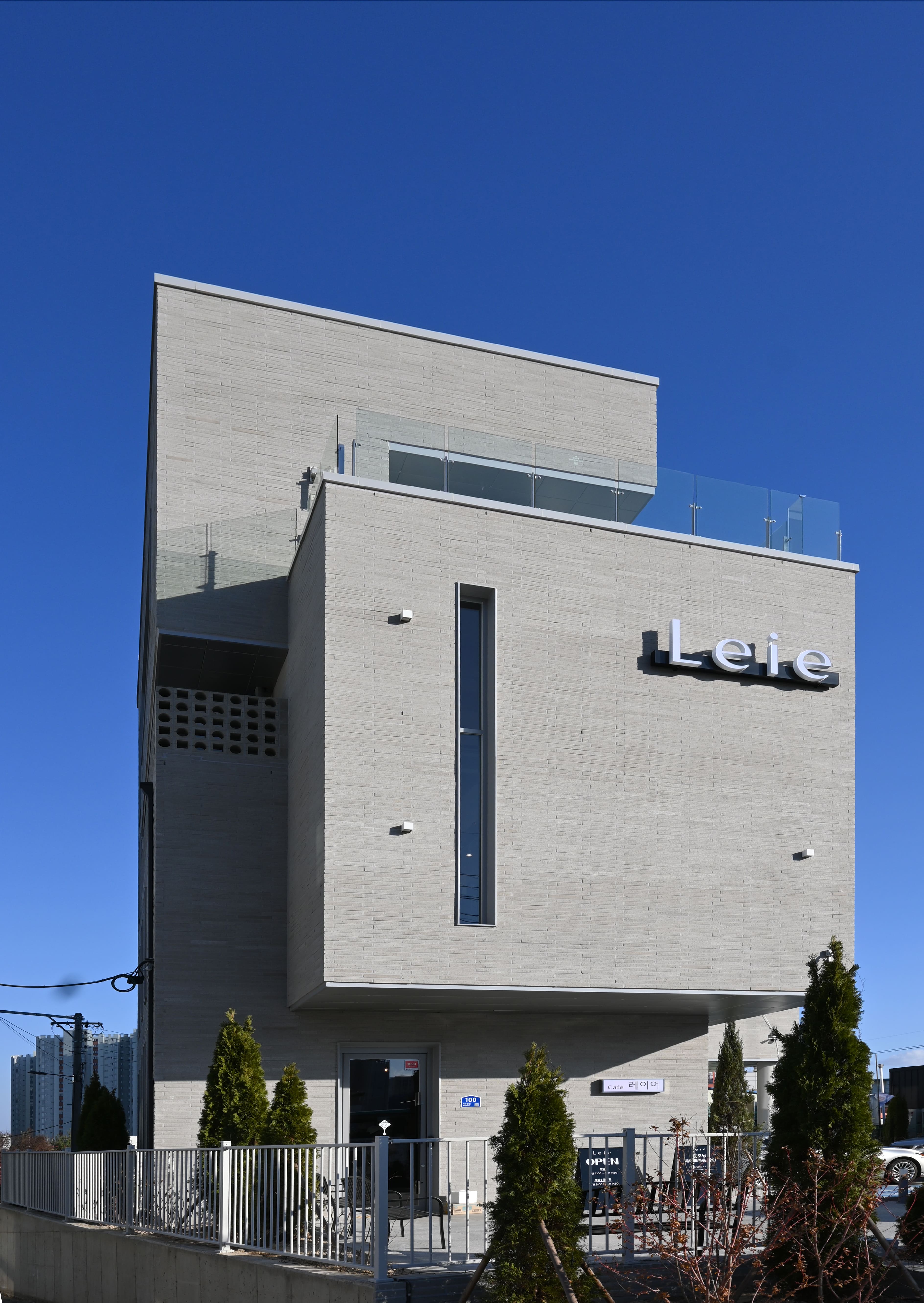 /user/s/sedamarchi/editor/2501/00aafb2531775a467bc6a9f5d49620e5_1735795265_3568.jpg 이미지크게보기