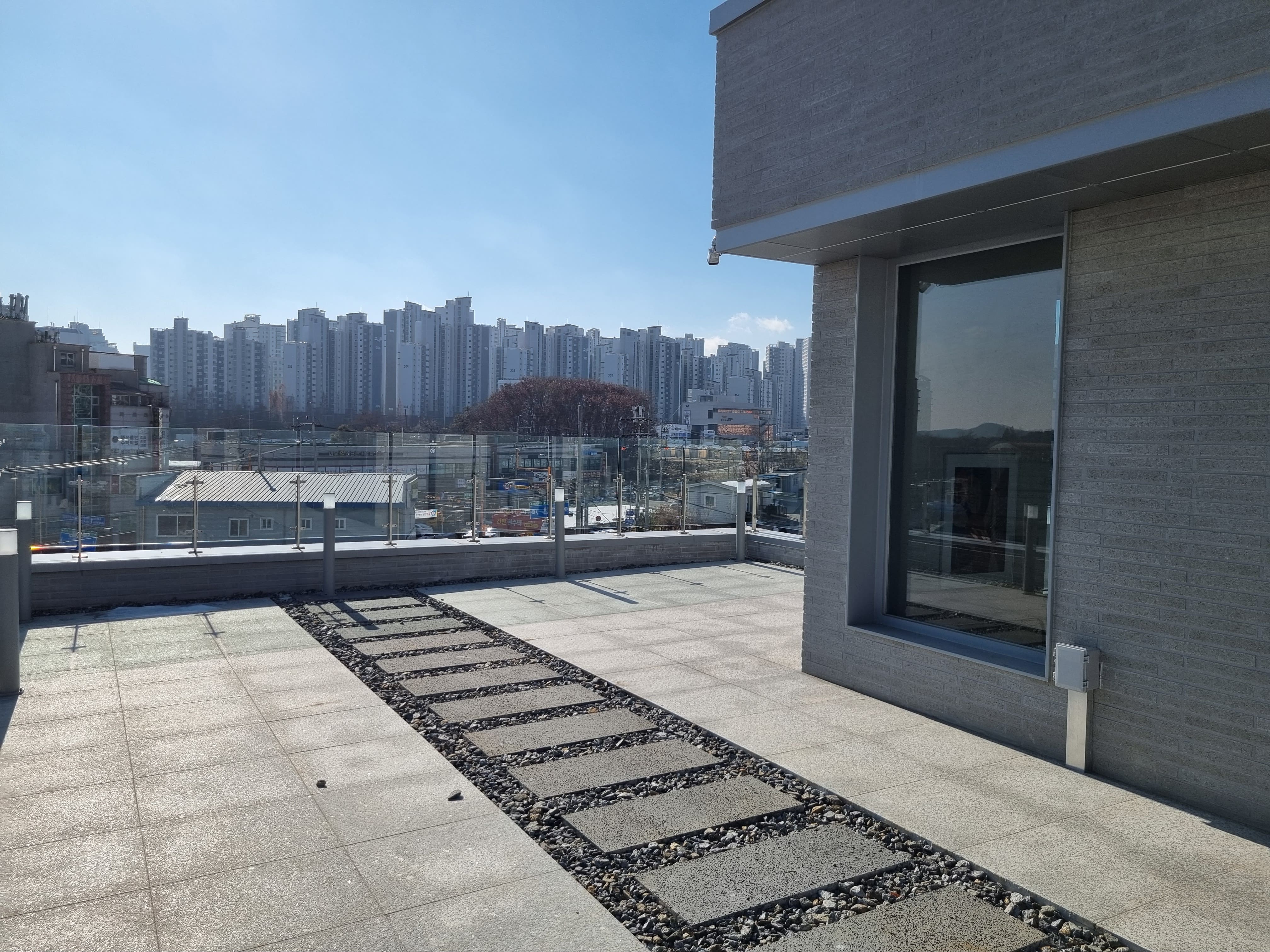 /user/s/sedamarchi/editor/2501/00aafb2531775a467bc6a9f5d49620e5_1735795267_6015.jpg 이미지크게보기